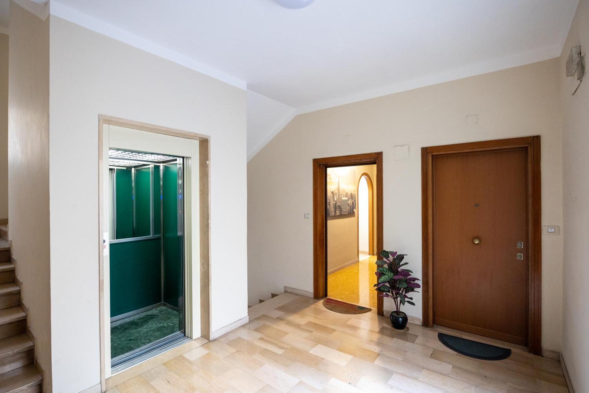 Big Apartment Rome Air Conditioning Wifi Netflix 90 Mq 外观 照片